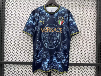 MAILLOT ITALIE CONCEPT EDITION VERSACE BLEU 2023/2024