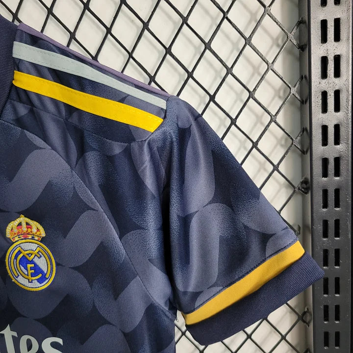 MAILLOT ENFANT REAL MADRID EXTÉRIEUR 2023/2024