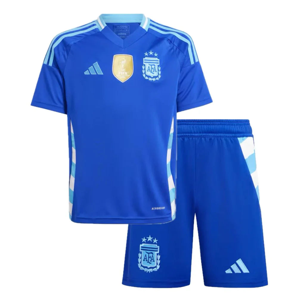 T-shirt et short pour enfants Argentine Extérieur 24/25 - AVEC PATCH CHAMPION DE LA COUPE DU MONDE