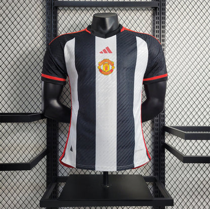 MAILLOT MANCHESTER UNITED ENTRAINEMENT 2023/2024